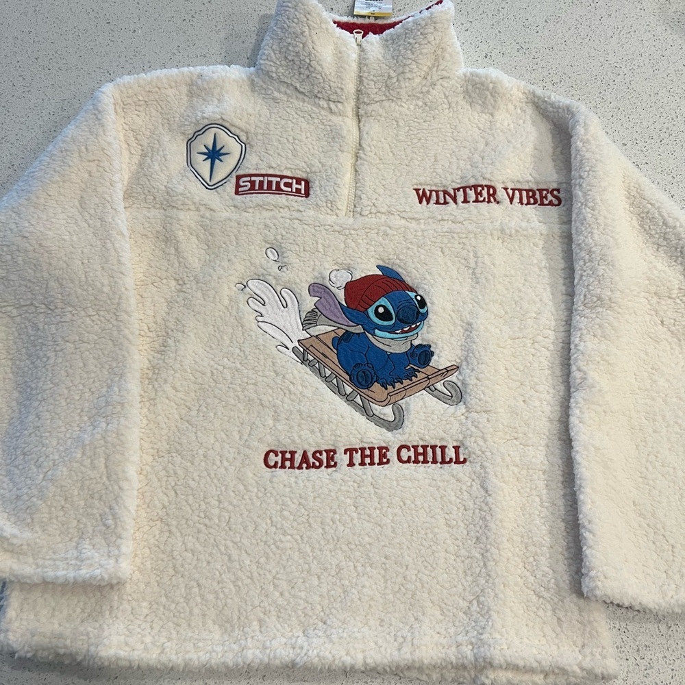 Disney Stitch Off-White Fleece Pullover 2X